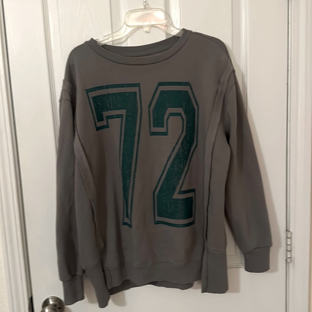 Graphic sweatshirt